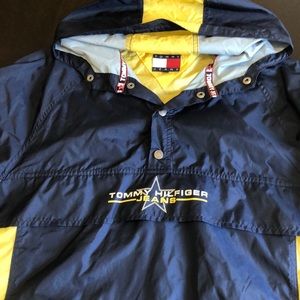 Men’s Medium Tommy Hilfiger windbreaker